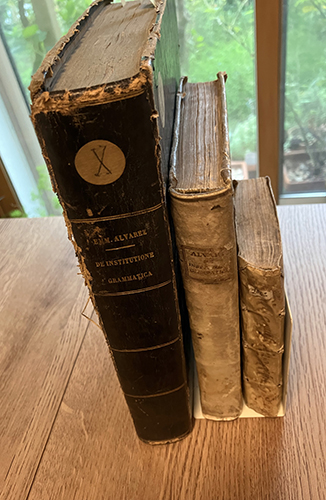 イエズス会が刊行した文法書を読む―『天草版ラテン文典巻一全釈』刊行